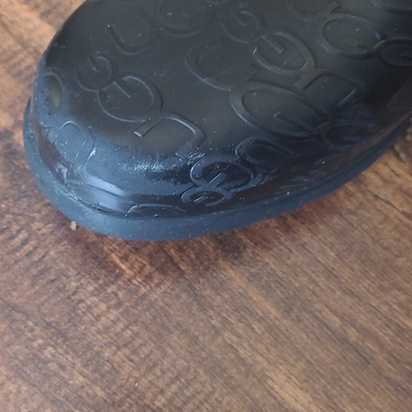 UGG Wilshire Logo rainboots!❤ - Picture 5 of 7